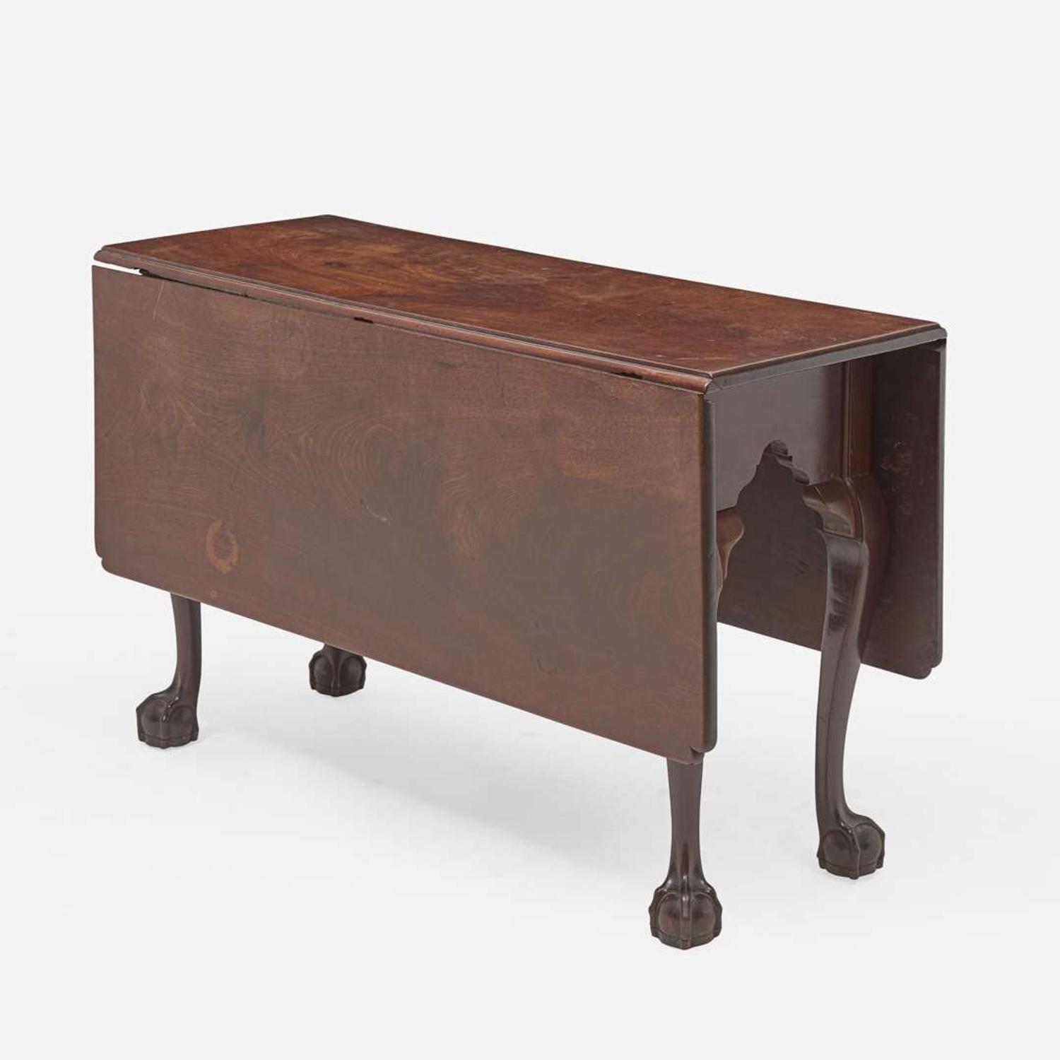 A Chippendale carved walnut drop-leaf table Philadelphia, PA, late 18th century