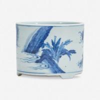 A small Chinese blue and white porcelain cylindrical censer 青花圆香炉