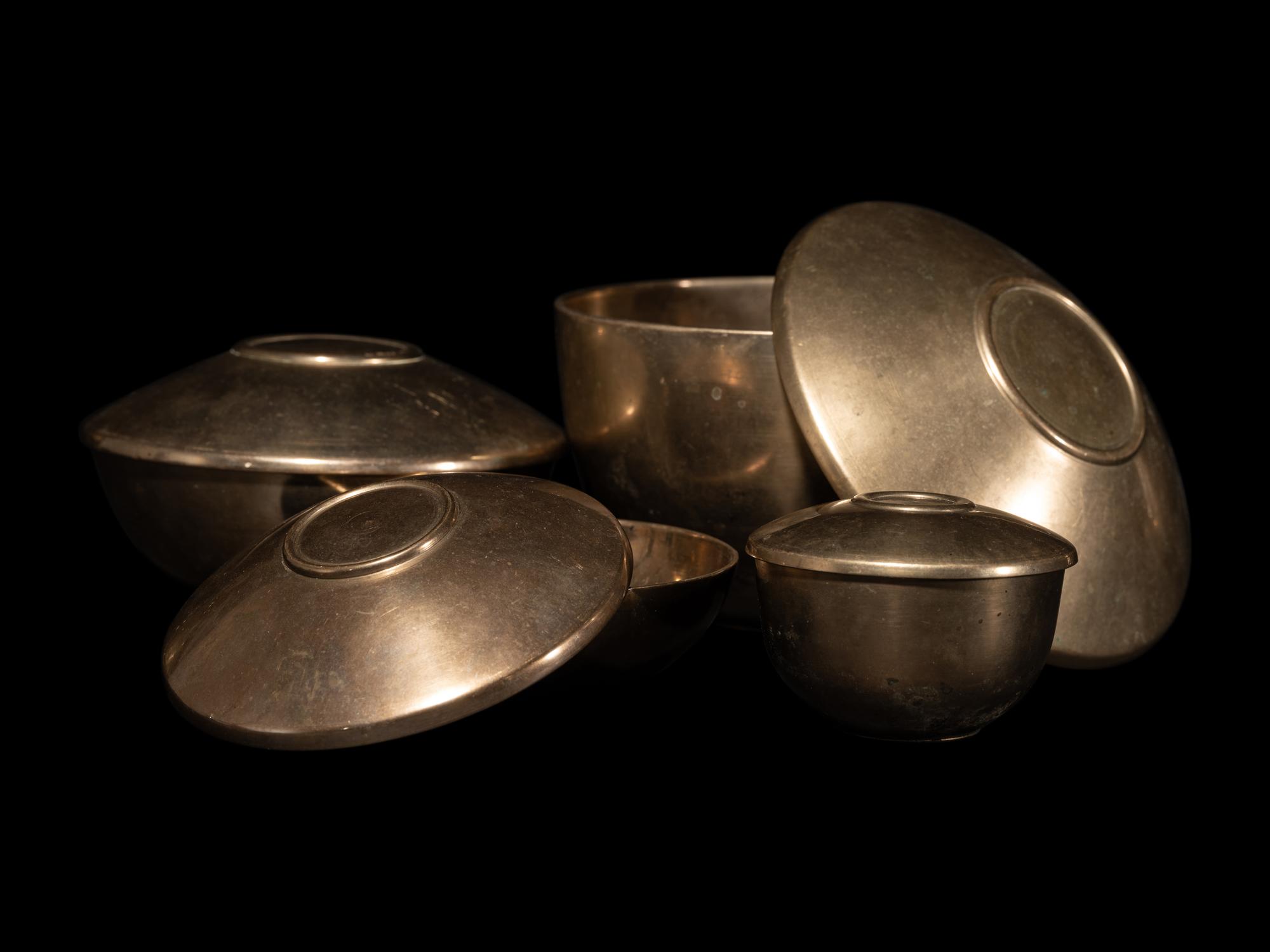 A Chinese Copper Hotpot Set