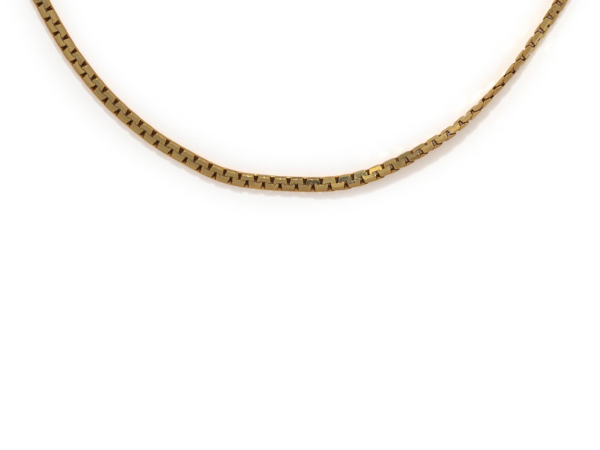 COLLECTION OF YELLOW GOLD CHAINS