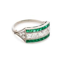 DIAMOND AND EMERALD RING