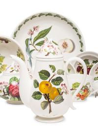 A Portmeirion Pomona Dinner Service