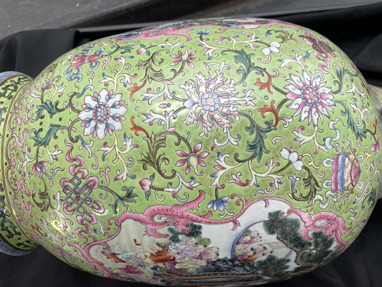 A large Chinese famille rose-decorated "Boys" Vase 粉彩嬰戲圖開光雙耳大瓶 Jiaqing mark ???