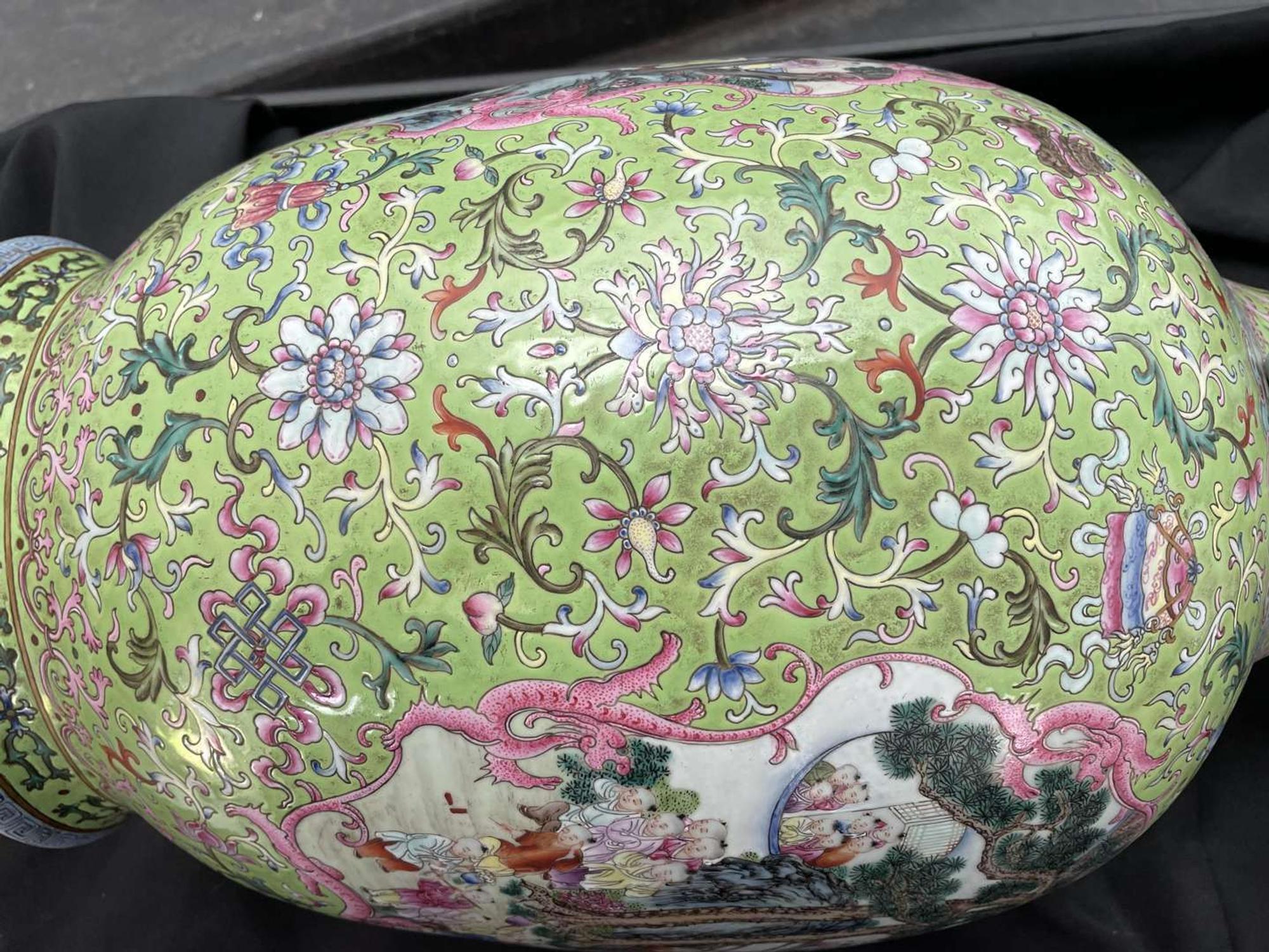 A large Chinese famille rose-decorated "Boys" Vase 粉彩嬰戲圖開光雙耳大瓶 Jiaqing mark ???