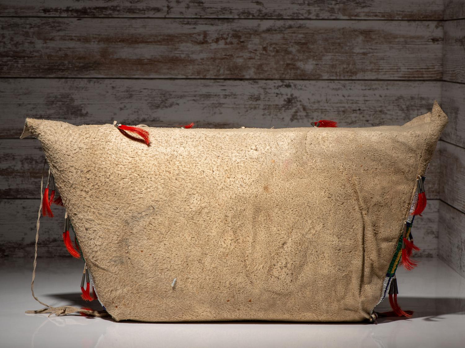 Sioux Beaded Hide Possible Bag