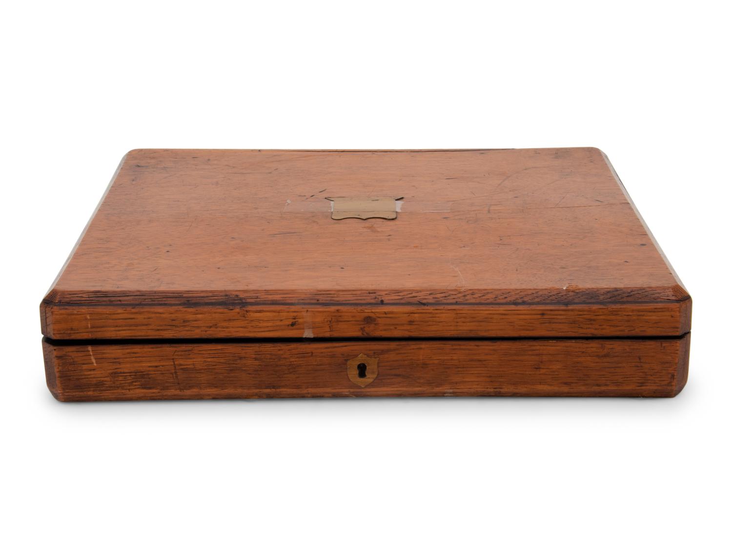 A Cased Japanese Silver Kozuka Fish Service