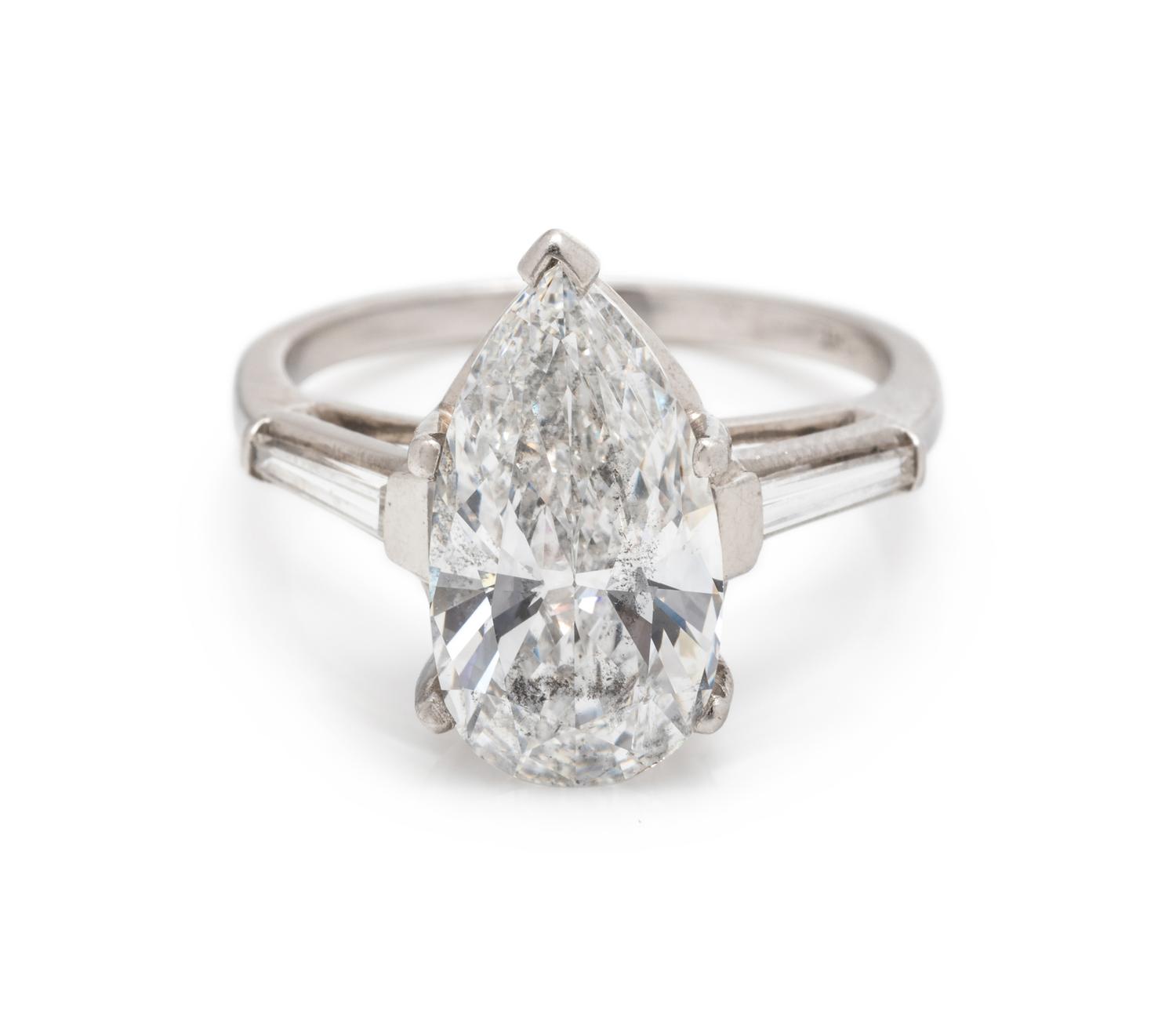 DIAMOND RING