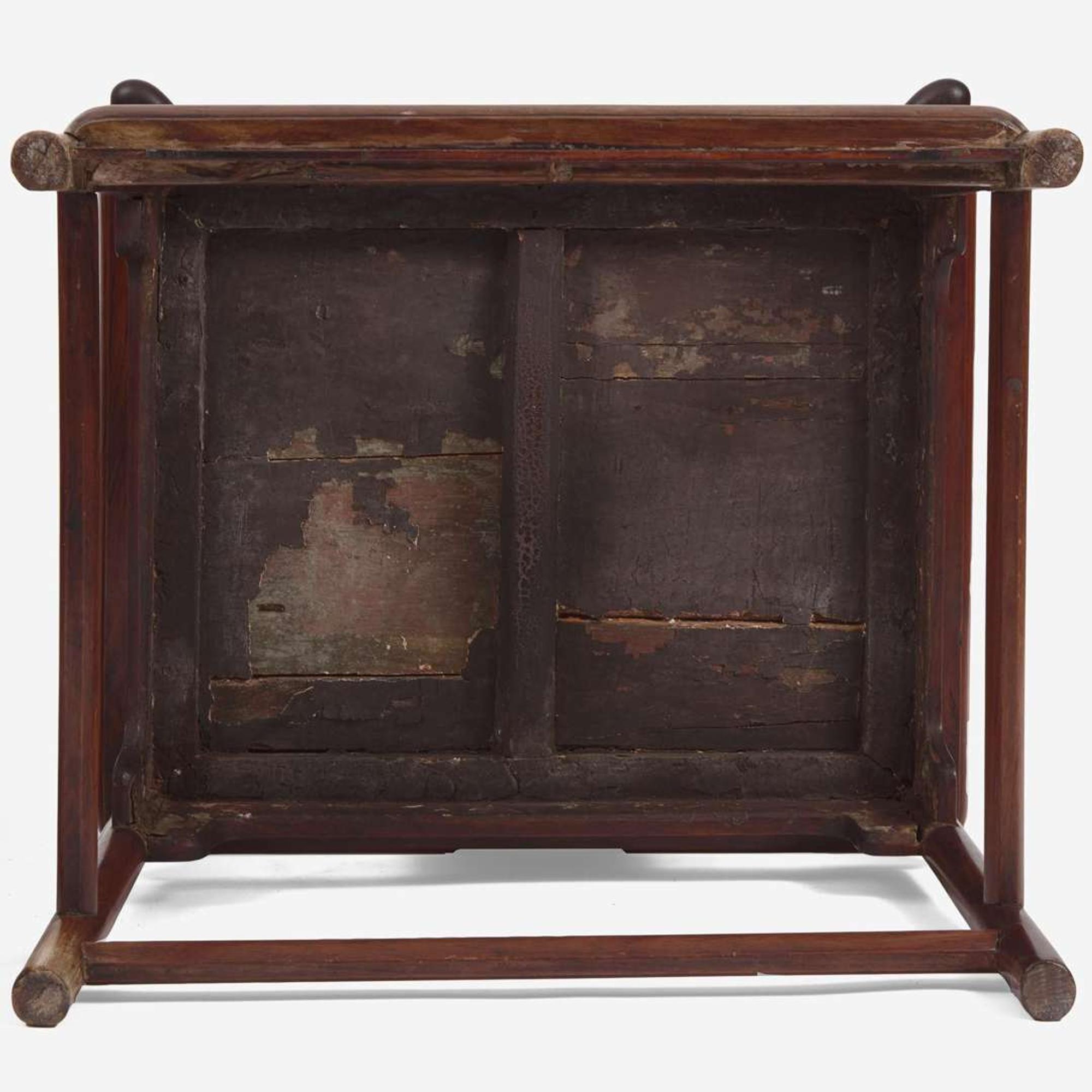 A pair of Chinese huanghuali armchairs, Sichutou Guanmaoyi 黄花梨四出頭官帽椅一對 Late Ming to Qing dynasty 晚明或清