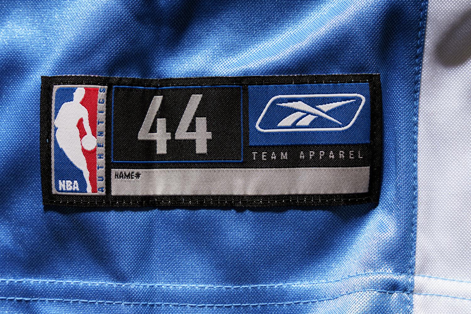 A Carmelo Anthony Signed Denver Nuggets Jersey (Steiner).