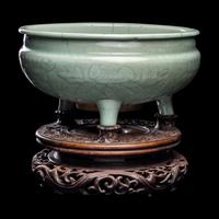 A Chinese Longquan Celadon Glazed Porcelain Tripod Censer