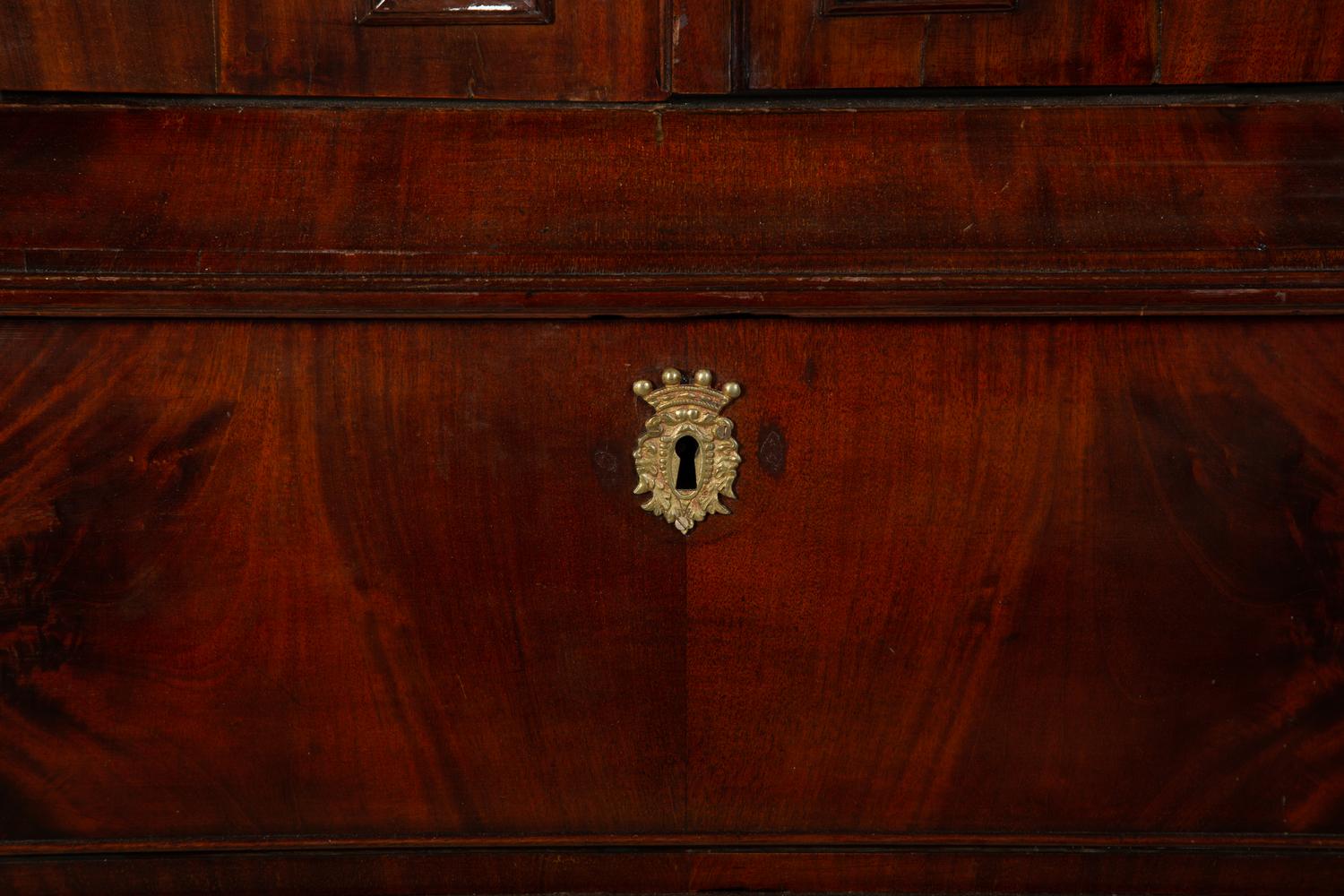 A Dutch Neoclassical Crotch Mahogany Linen Press — LATE 18TH CENTURY