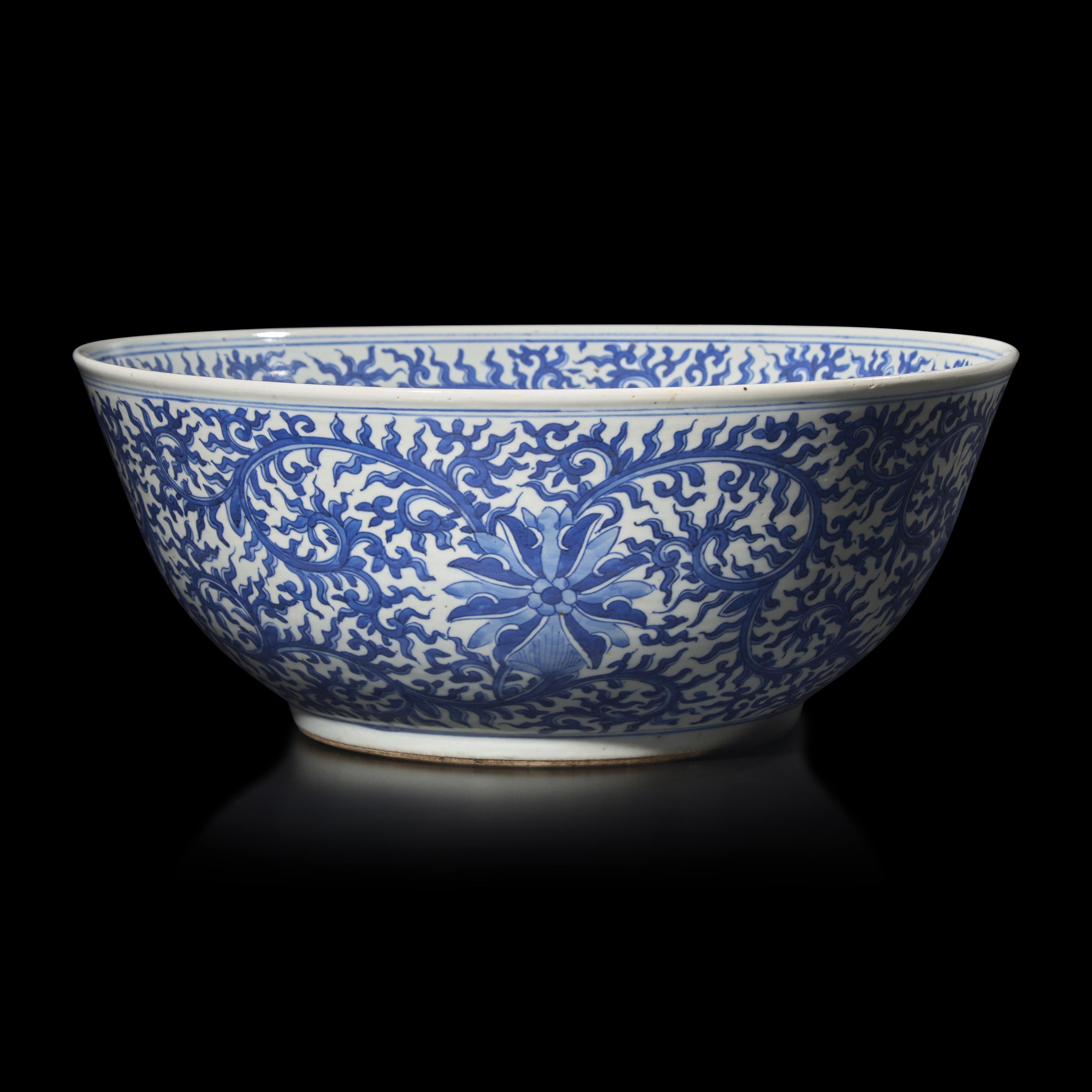 A Large Chinese Blue and White Porcelain 'Lotus Scrolls' Punch Bowl, Qing Dynasty, Probably 18th Century 清中期 青花纏枝花卉紋大碗