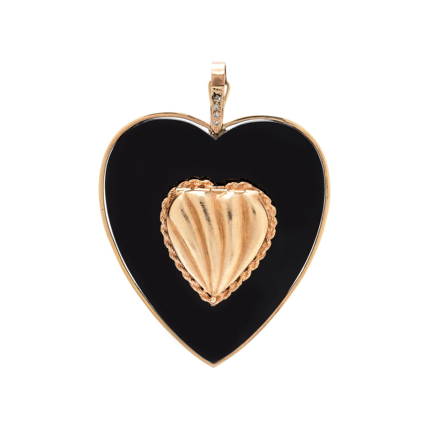 YELLOW GOLD, ONYX AND DIAMOND HEART PENDANT
