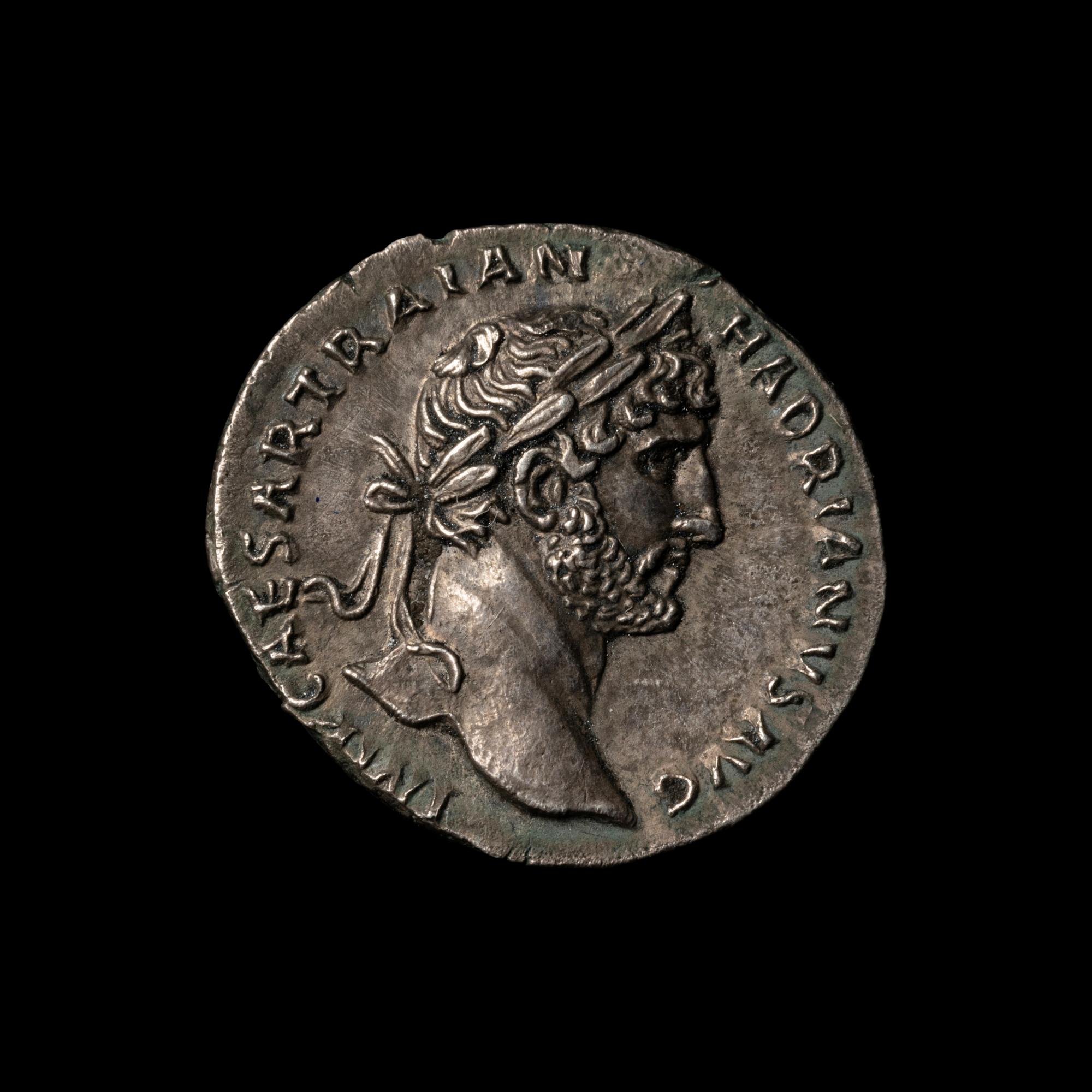 [ANCIENTS] ROMAN EMPIRE. Hadrian (c. 123 AD). Ar Denarius. (3.2 g, 17mm)