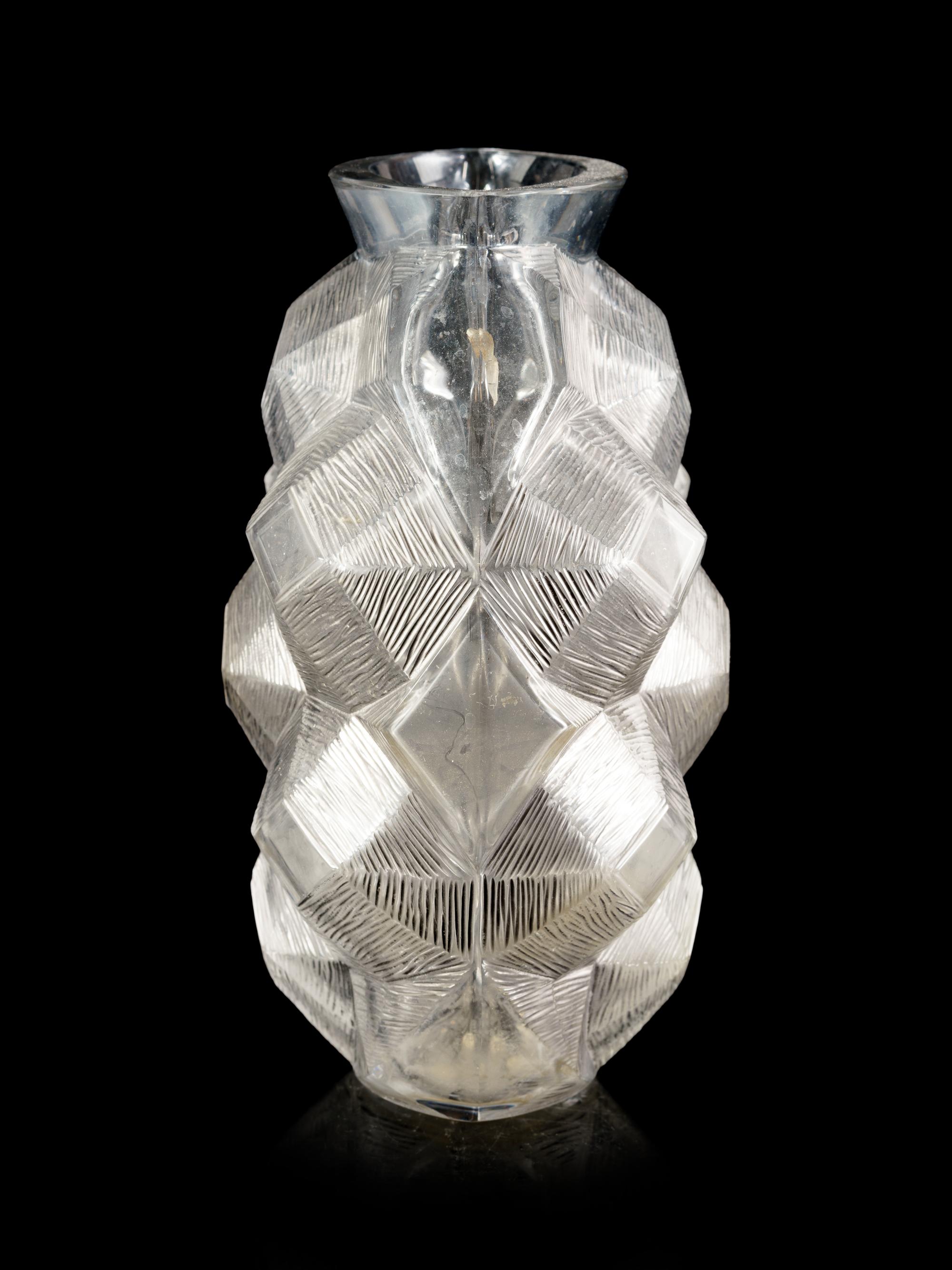 A Lalique Tortue Vase