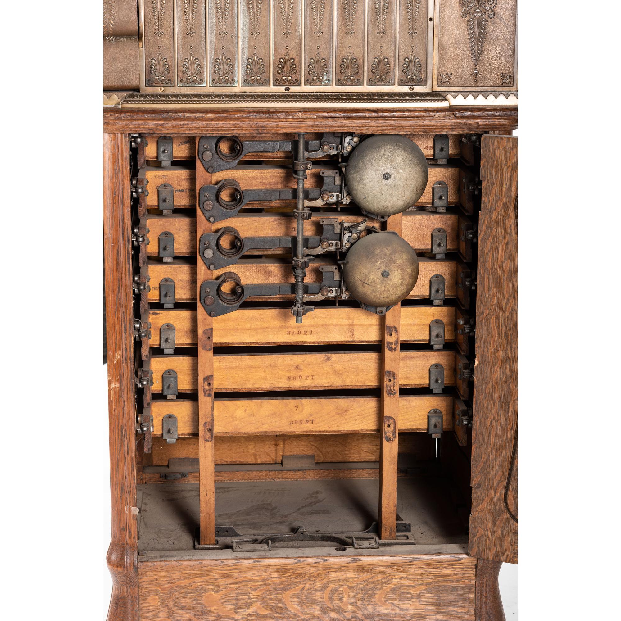 A National Cash Register , Floor Model 542-4F