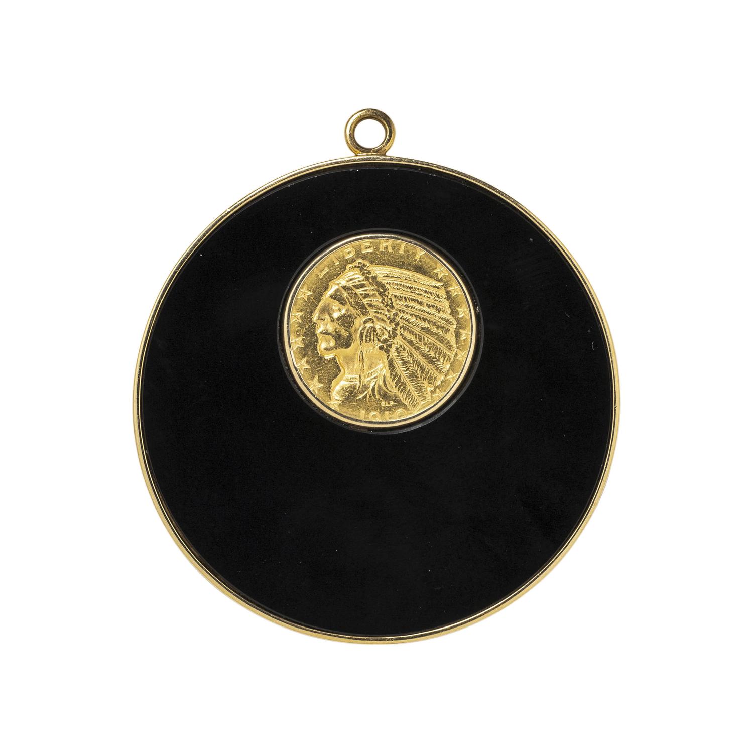 YELLOW GOLD, COIN AND ONYX PENDANT