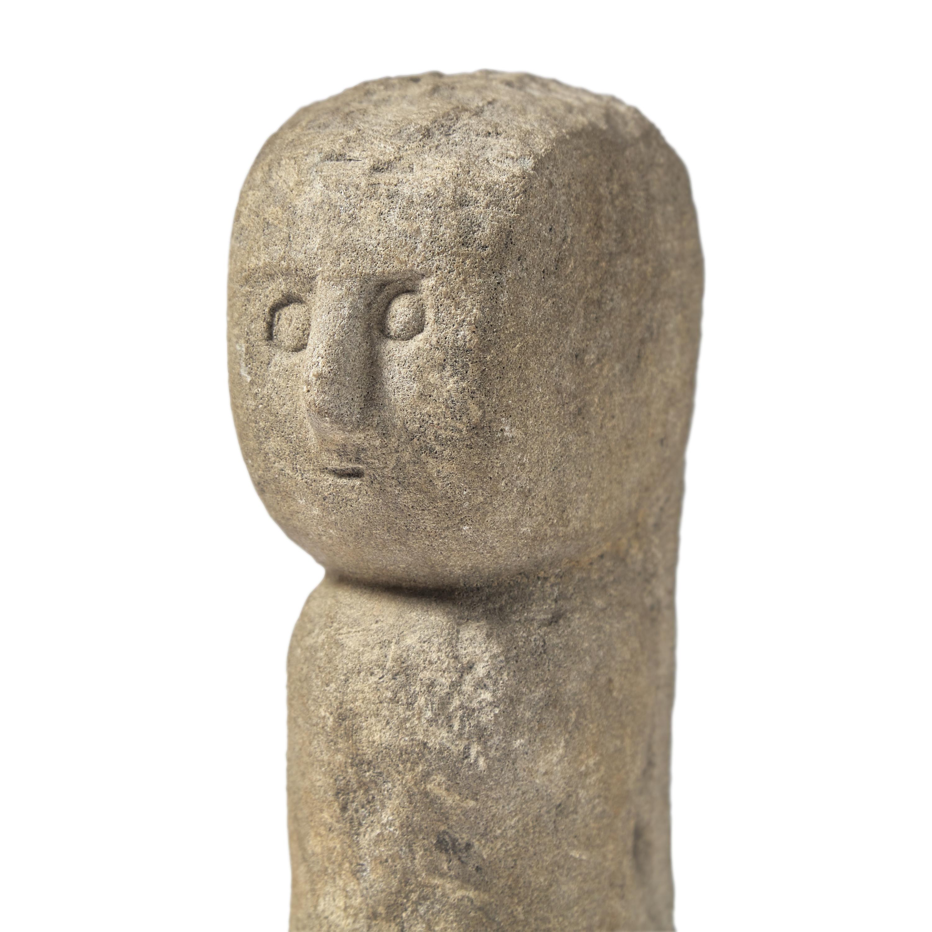 William Edmondson (1874-1951) — Gi rl With Braided Hair