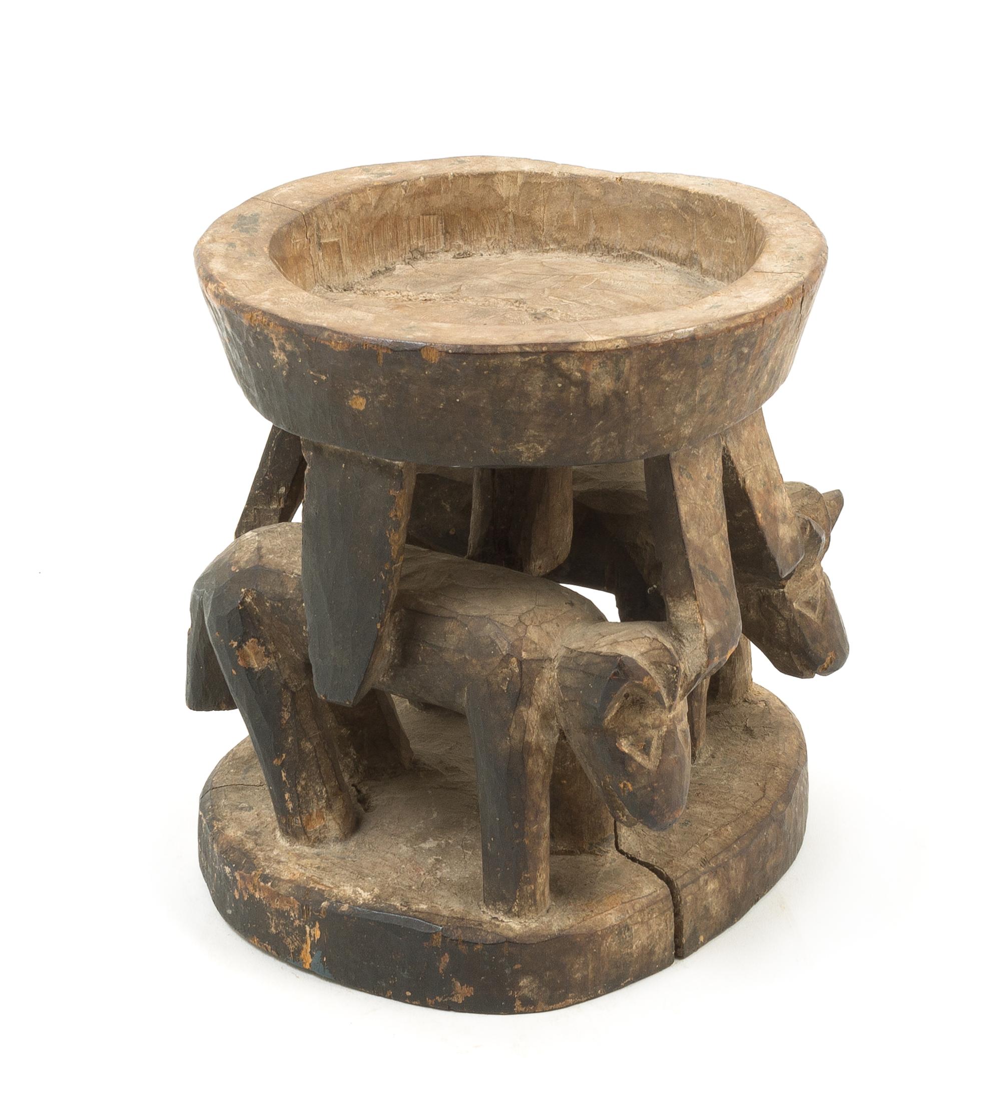 A Yoruba Ifa Wood Divination Bowl Height 8 inches. — MID-20TH CENTURY