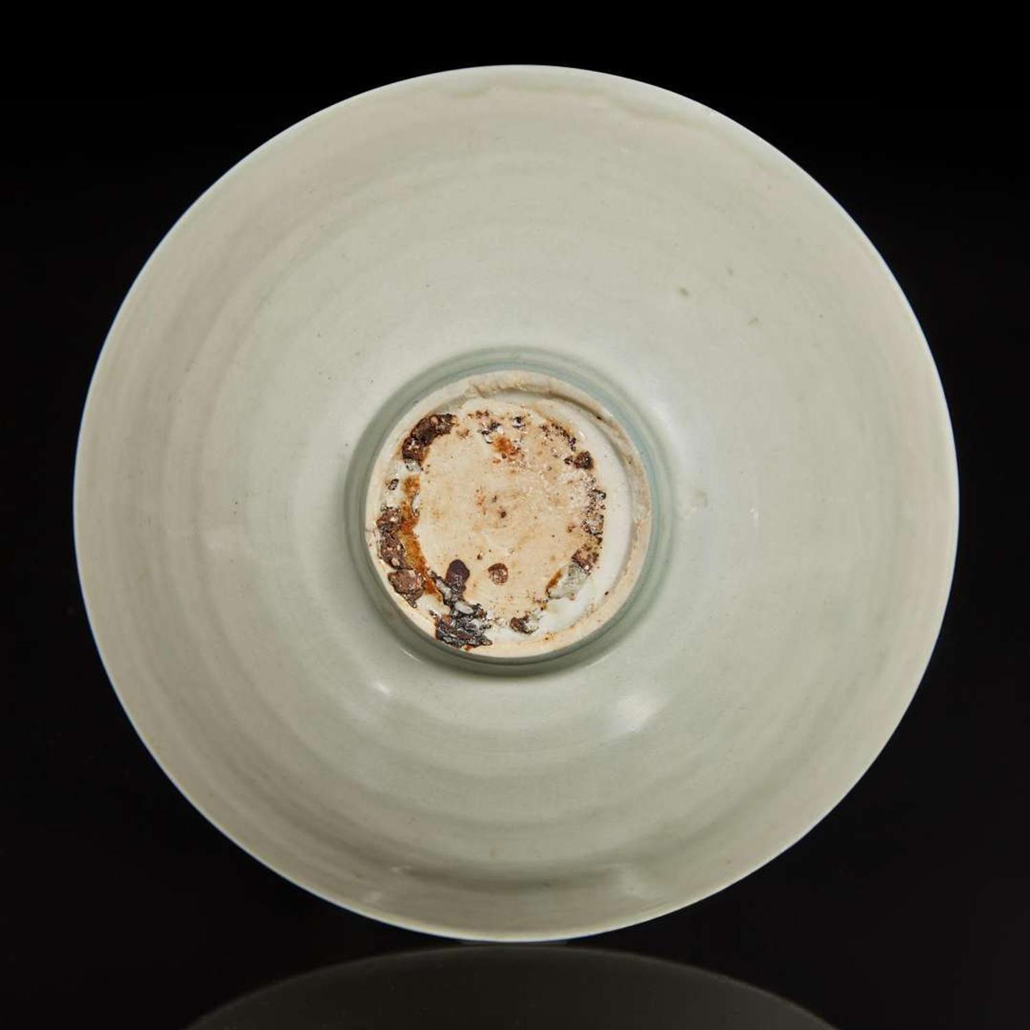 A Chinese Qingbai incised bowl 青白瓷刻花斗笠盞 Probably Song dynasty ??
