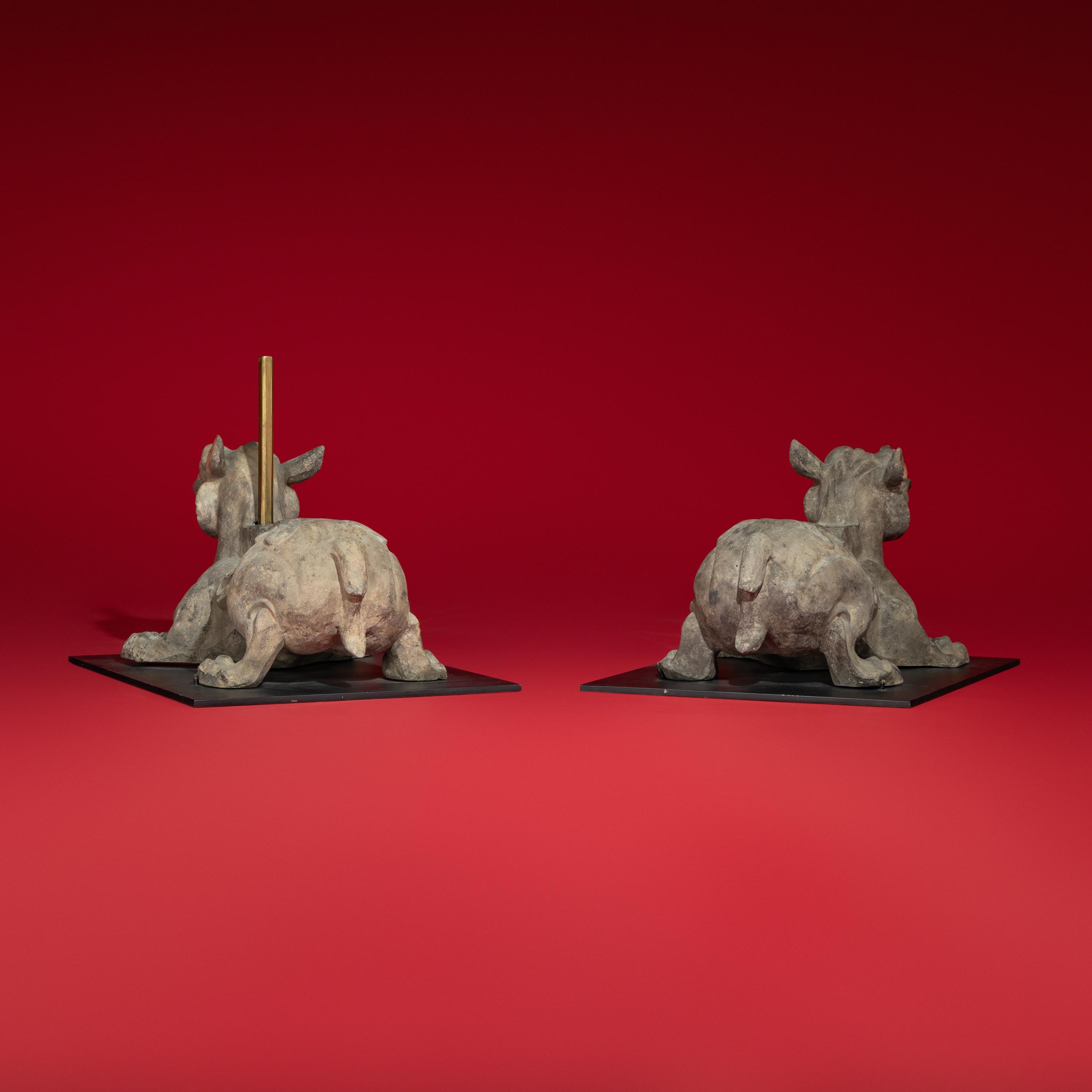 A Rare Chinese Painted Earthenware Chimera and Chimes Set, Qing and Bixie, Western Han Dynasty — 西漢 灰陶編磬一組連辟邪座