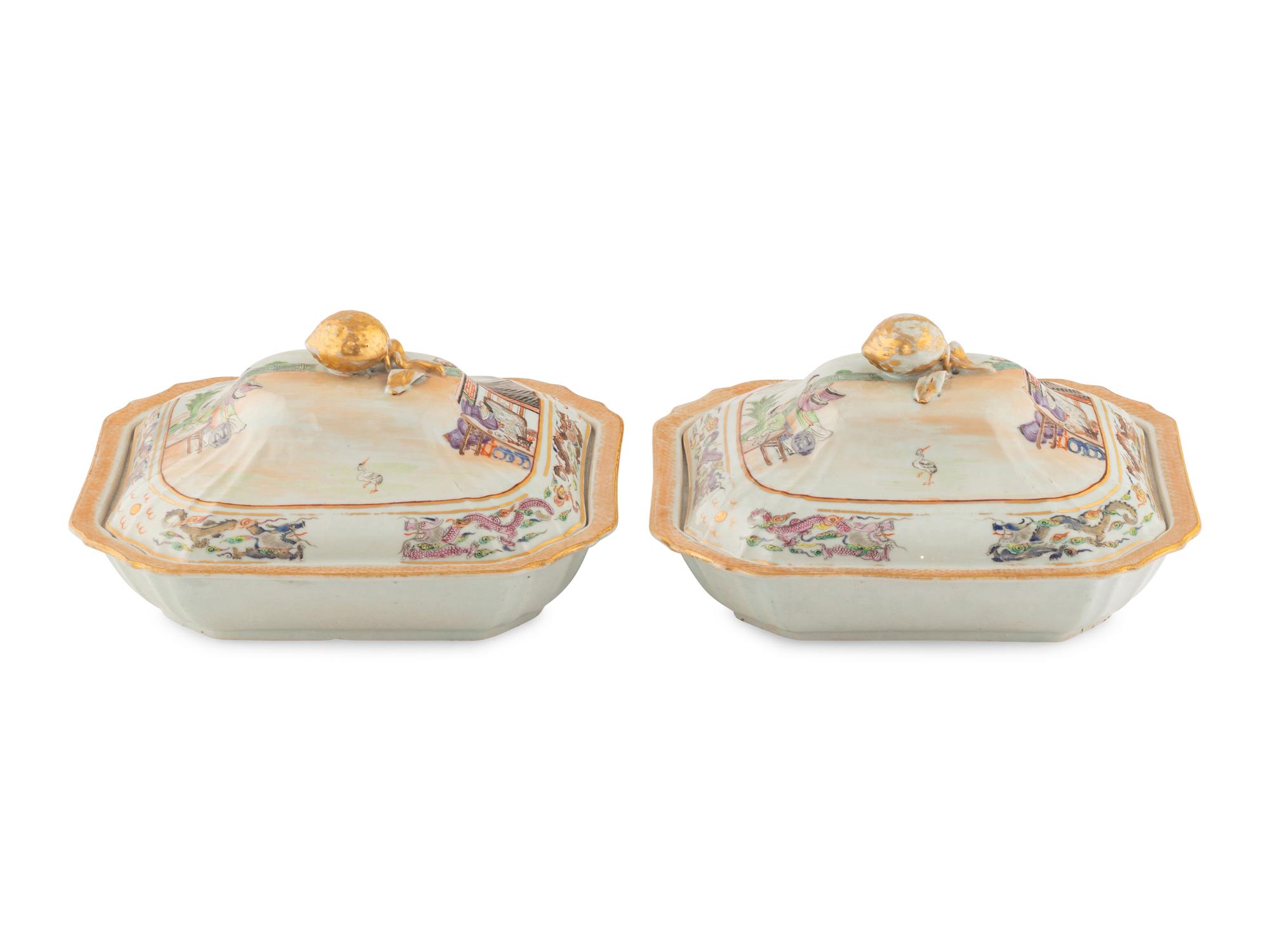 A Pair of Chinese Export Porcelain Entrée Dishes