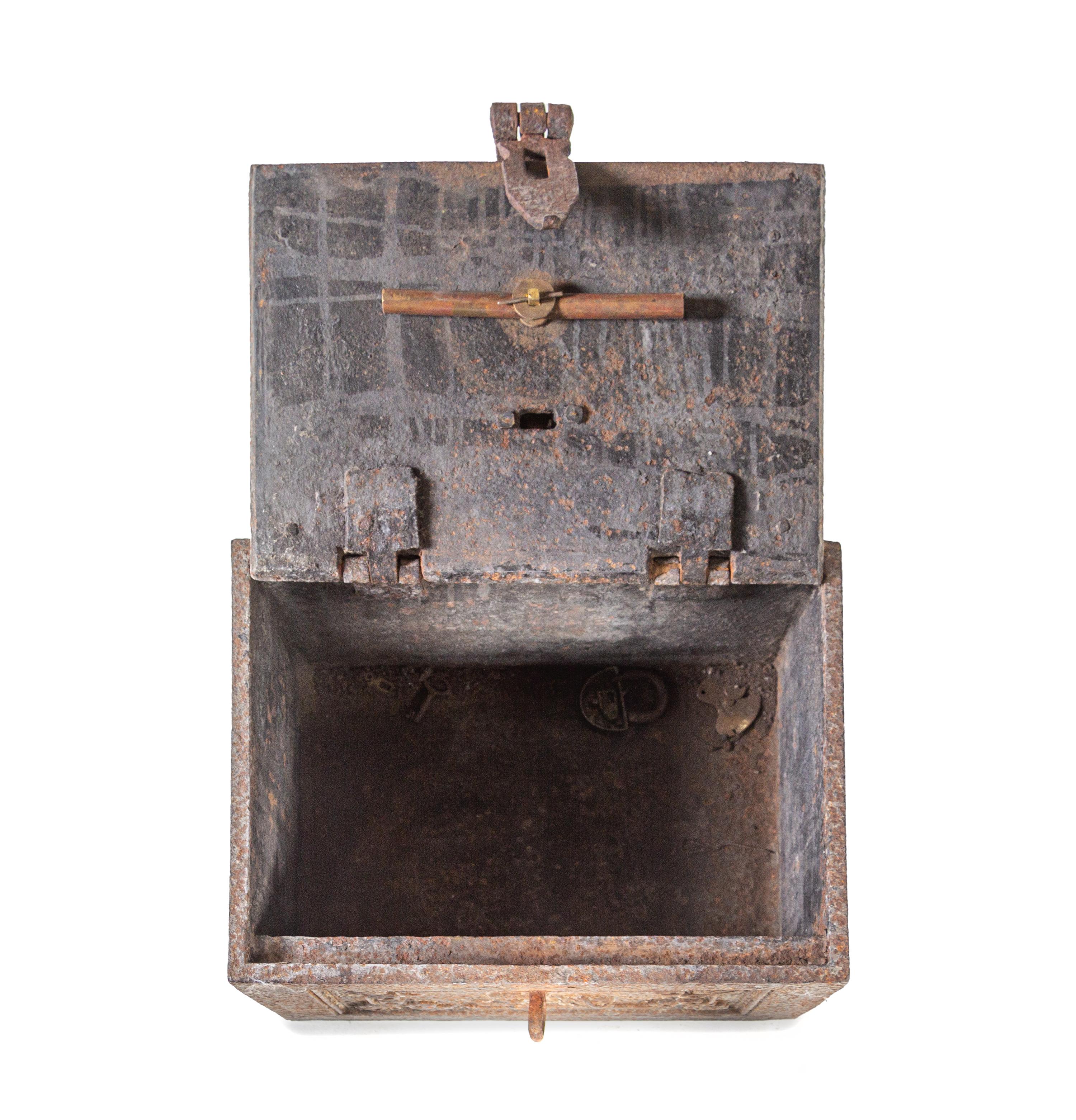 An English Cast Iron Trade Ship Safe