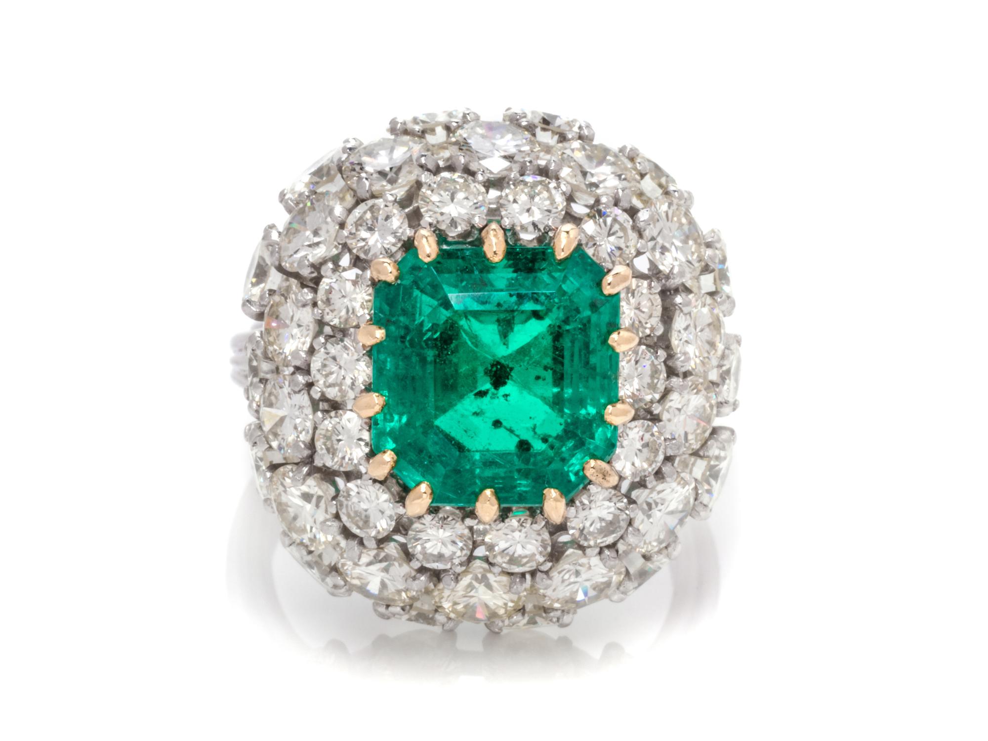 EMERALD AND DIAMOND RING