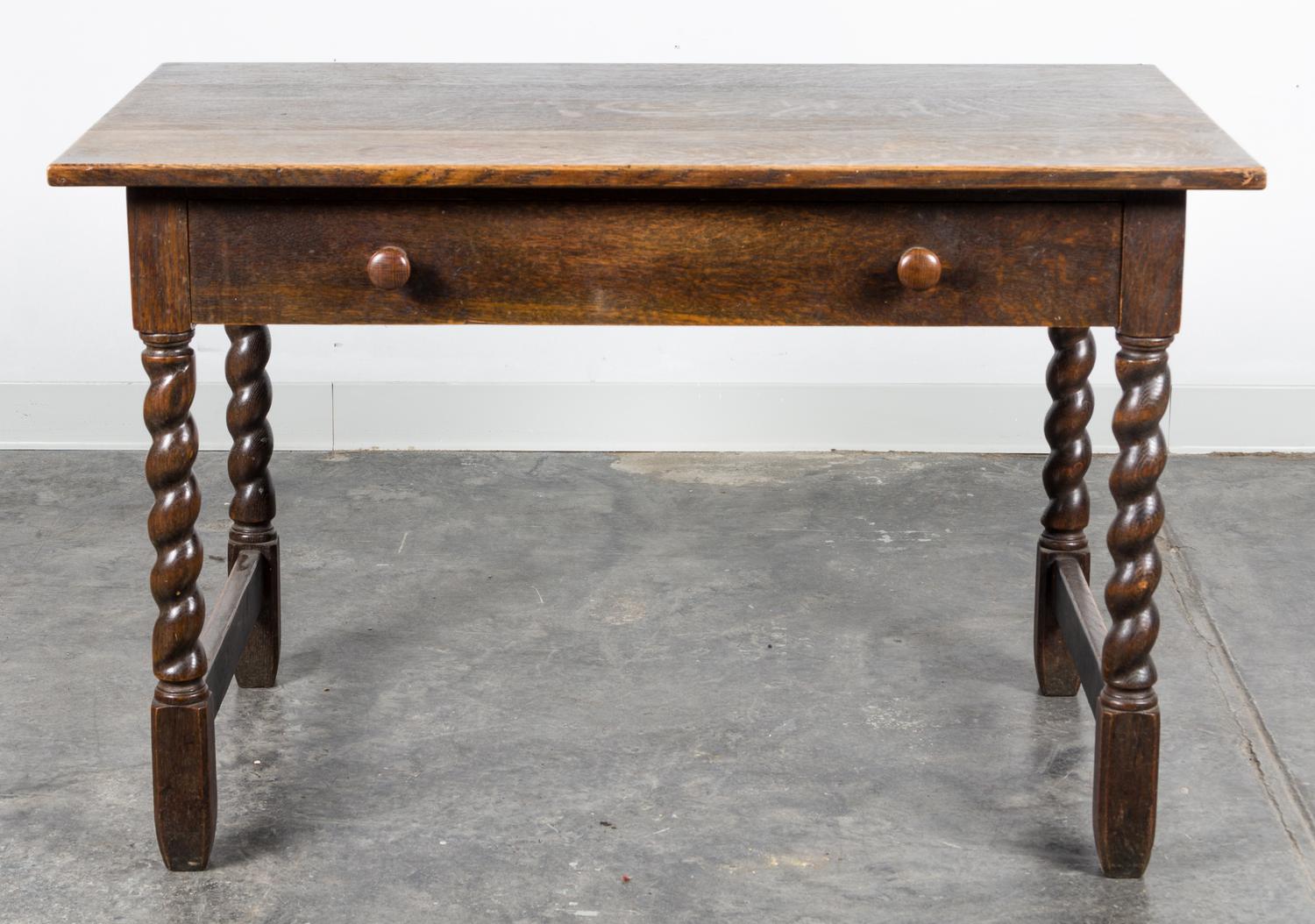 An American Oak Library Table Height 28 1/4 x width 44 x depth 26 inches. — FIRST HALF 20TH CENTURY