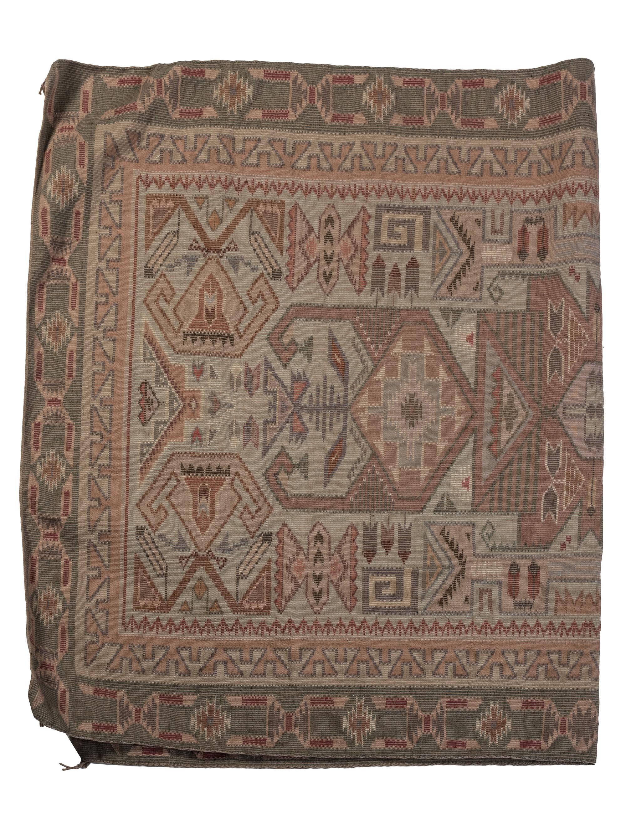 Teec Nos Pos Raised Outline Weaving / Rug