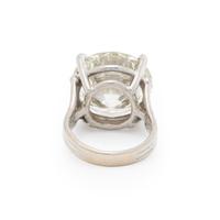 AN IMPORTANT DIAMOND AND PLATINUM RING
