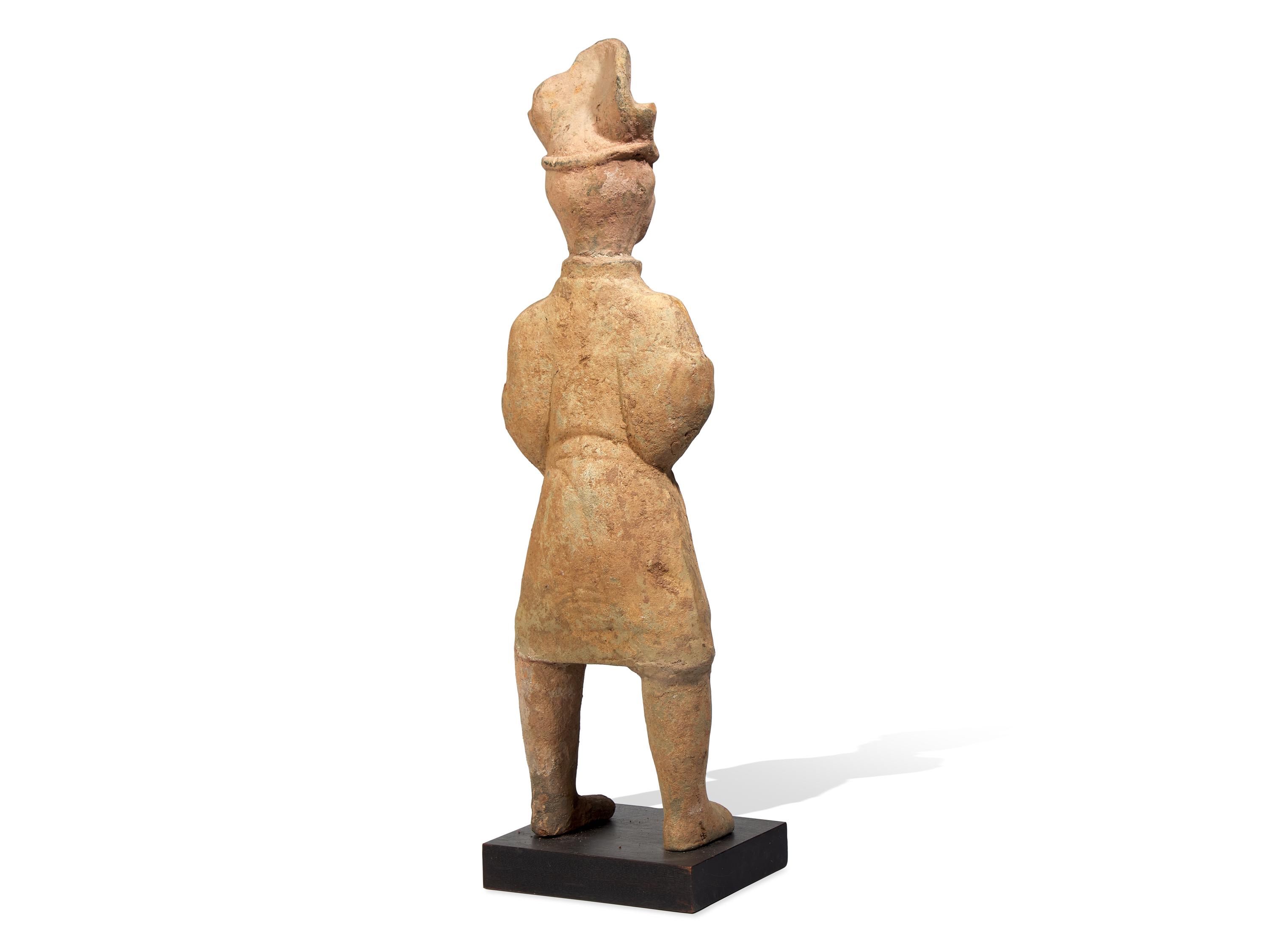 A Large Chinese Sichuan Pottery Figure of a Farmer, Eastern Han Dynasty 東漢 四川風格陶俑