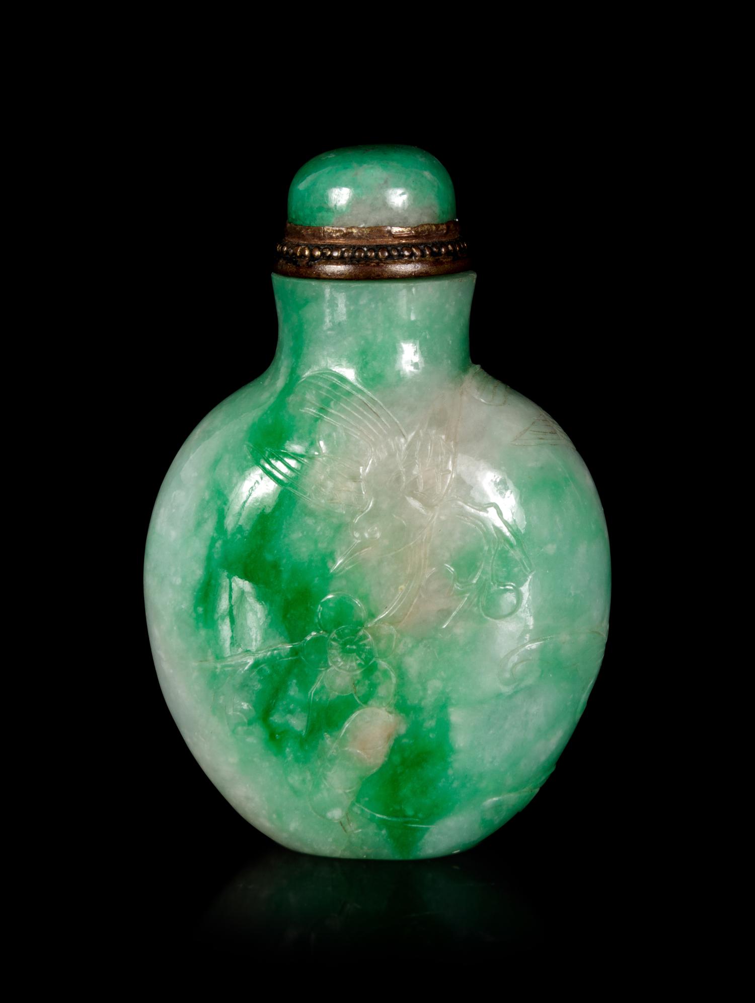 An Apple Green and Greyish White Jadeite Snuff Bottle