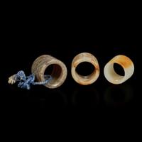 Three Chinese carved jade thumb rings 玉扳指三件