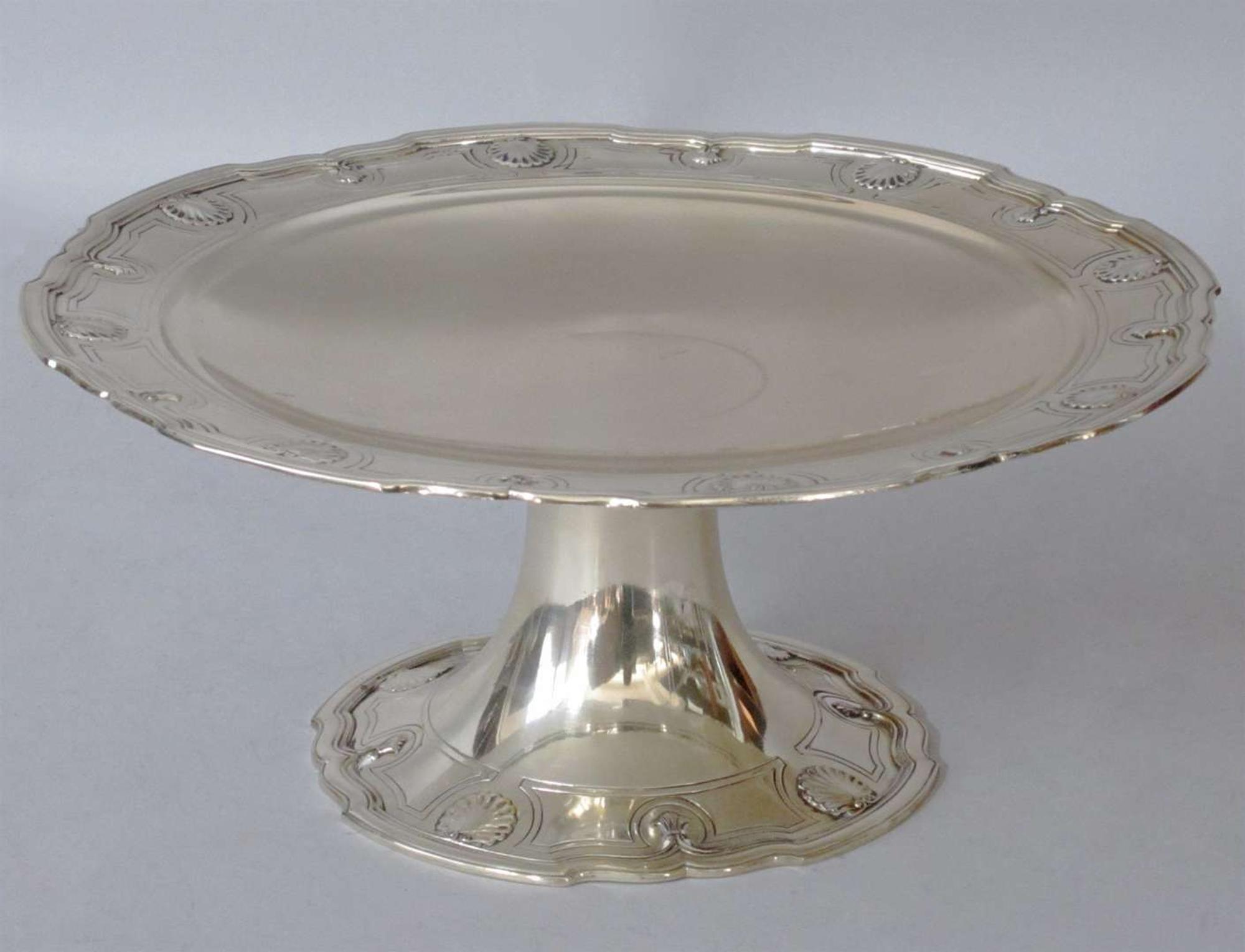 Sterling silver cake plate tiffany & co., new york, ny, 20th century