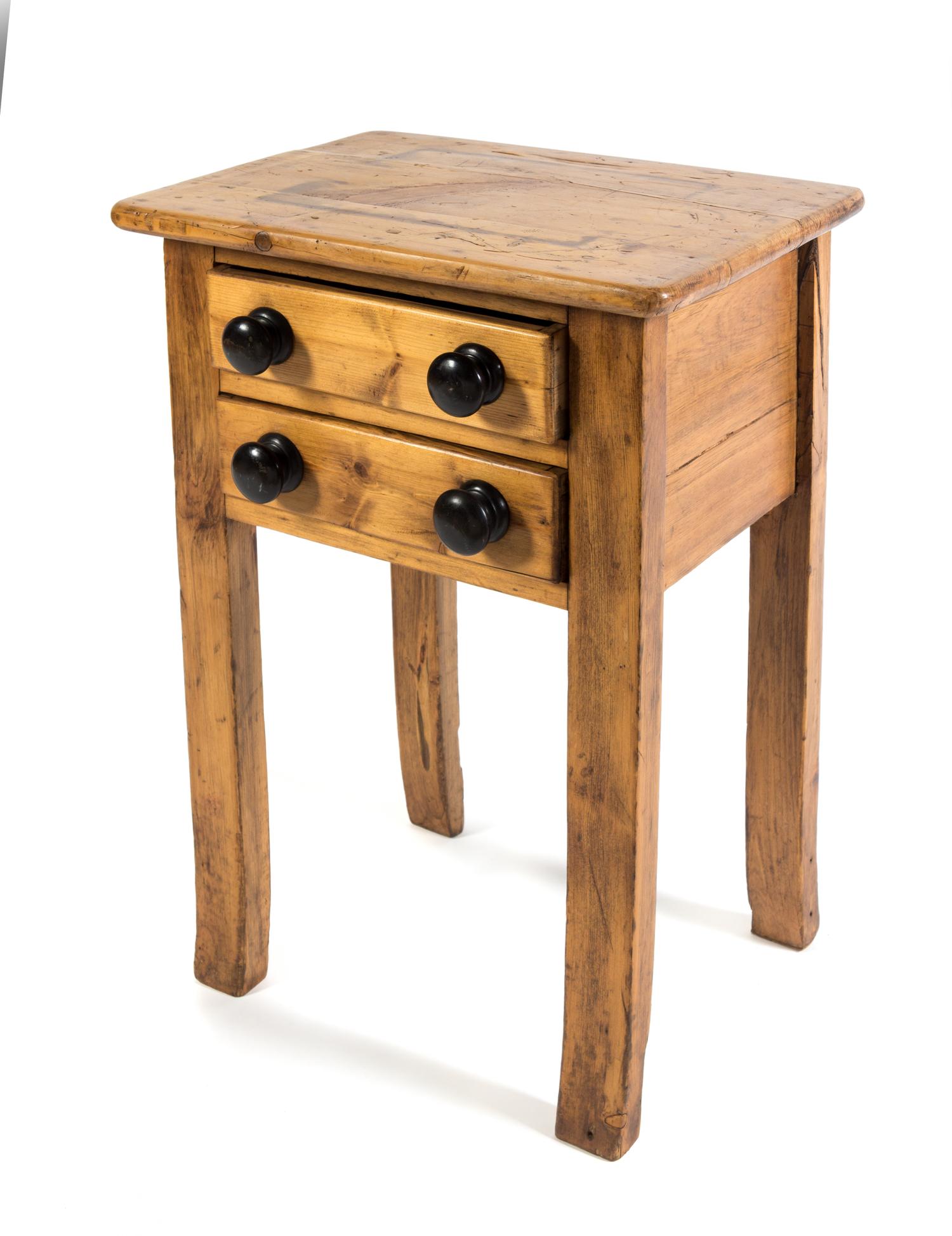 A Rustic Style Pine Side Table Height 29 x width 20 1/2 x depth 15 inches. — 20TH CENTURY