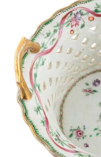 A Chinese Export Armorial Porcelain Reticulated Basket and Underplate