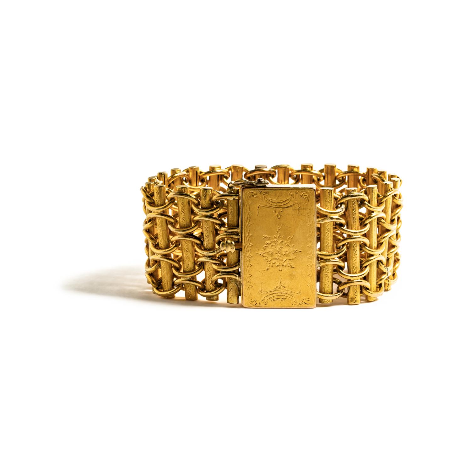 AUSTRO-HUNGARIAN, WIDE LINK YELLOW GOLD BRACELET