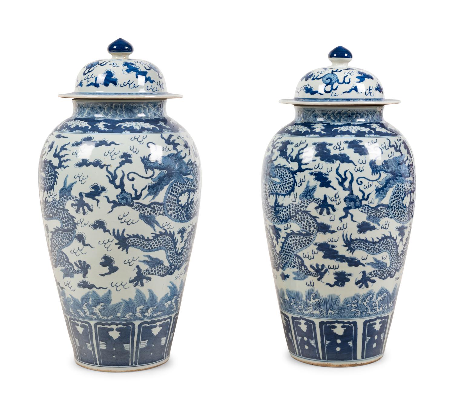 A Pair of Chinese Export Blue and White Porcelain Covered Jars