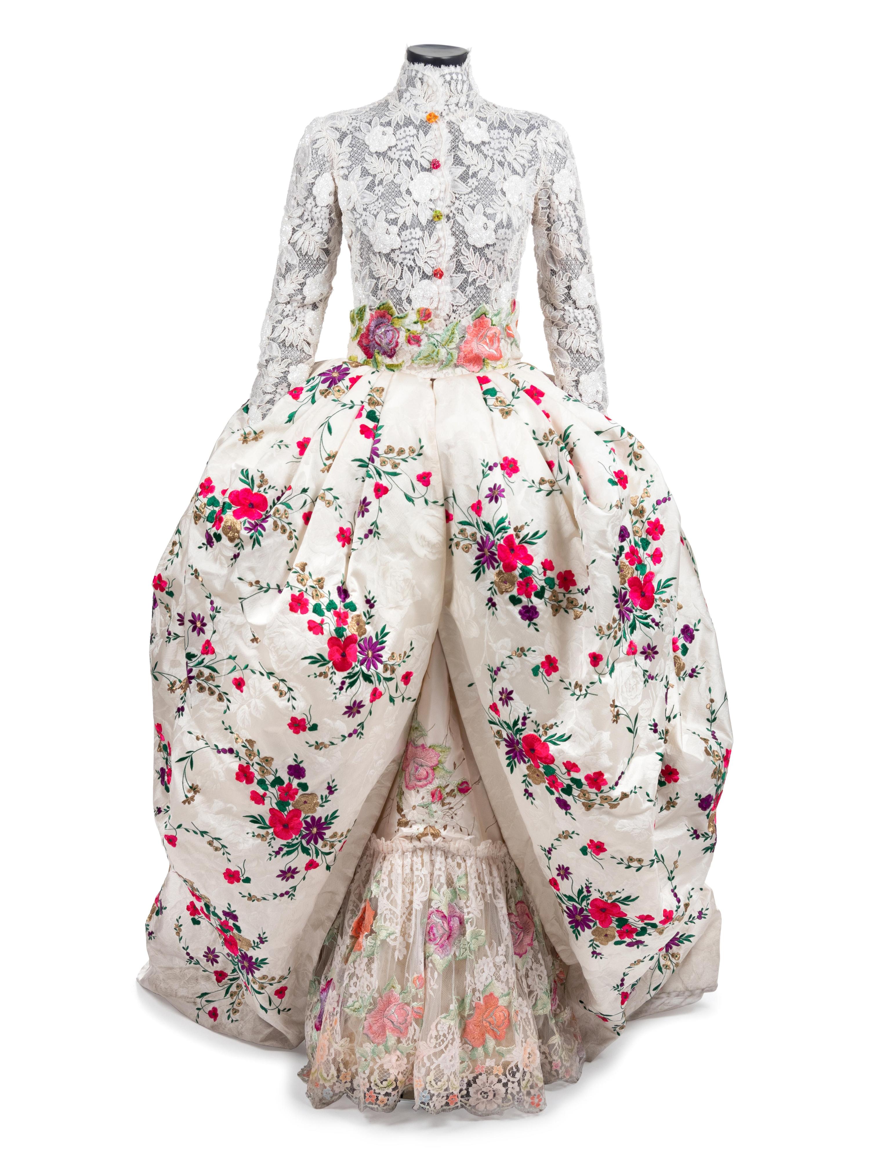 Emanuel Ungaro Haute Couture Wedding Dress, Autumn/Winter 1996-97