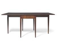A Federal Style Inlaid Mahogany Three-Part Dining Table, 20th Century