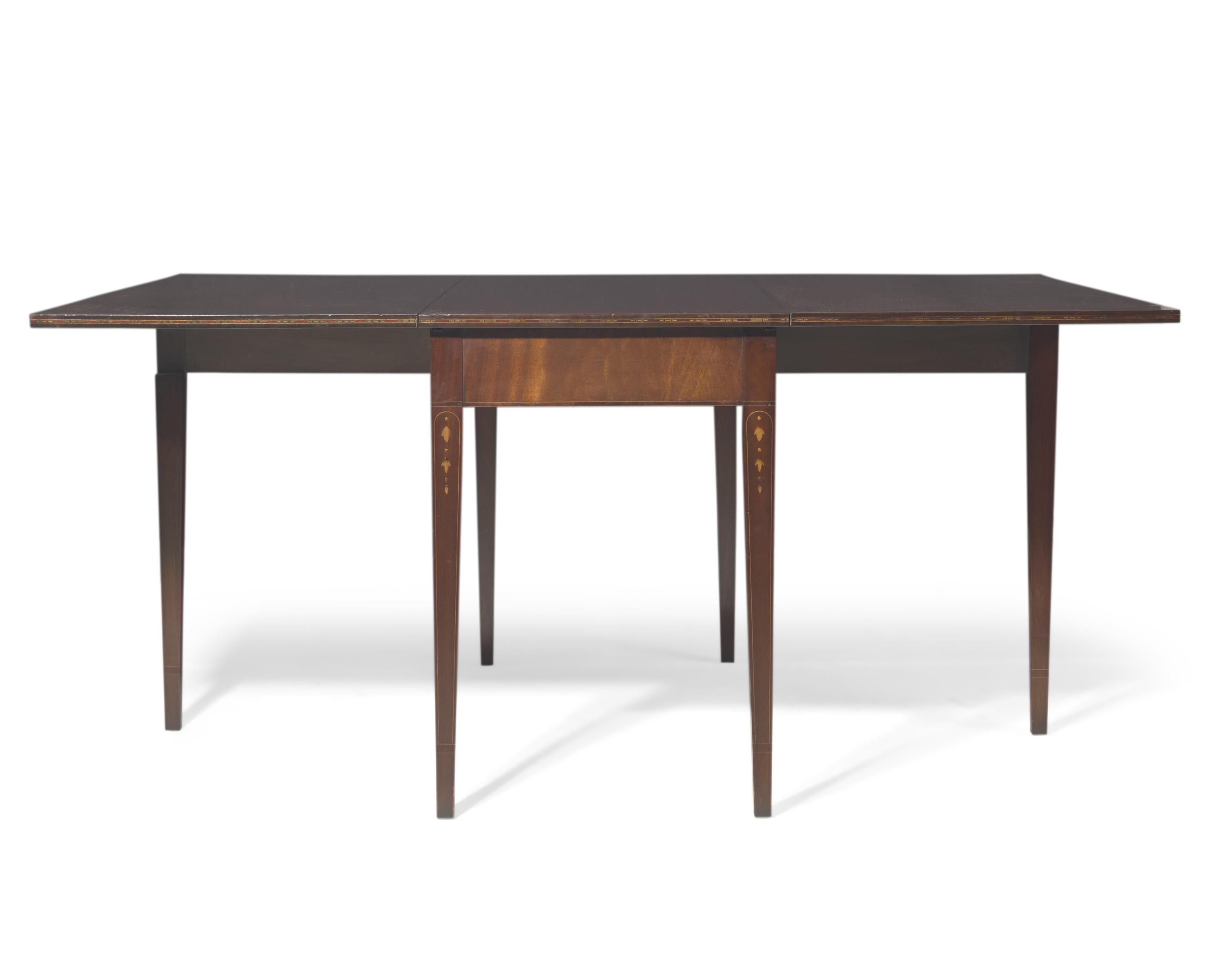 A Federal Style Inlaid Mahogany Three-Part Dining Table, 20th Century