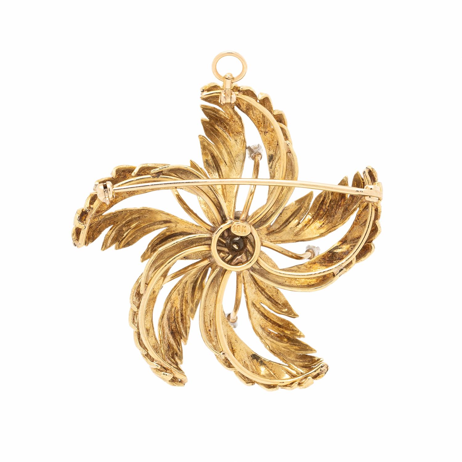 YELLOW GOLD AND DIAMOND FLOWER PENDANT BROOCH