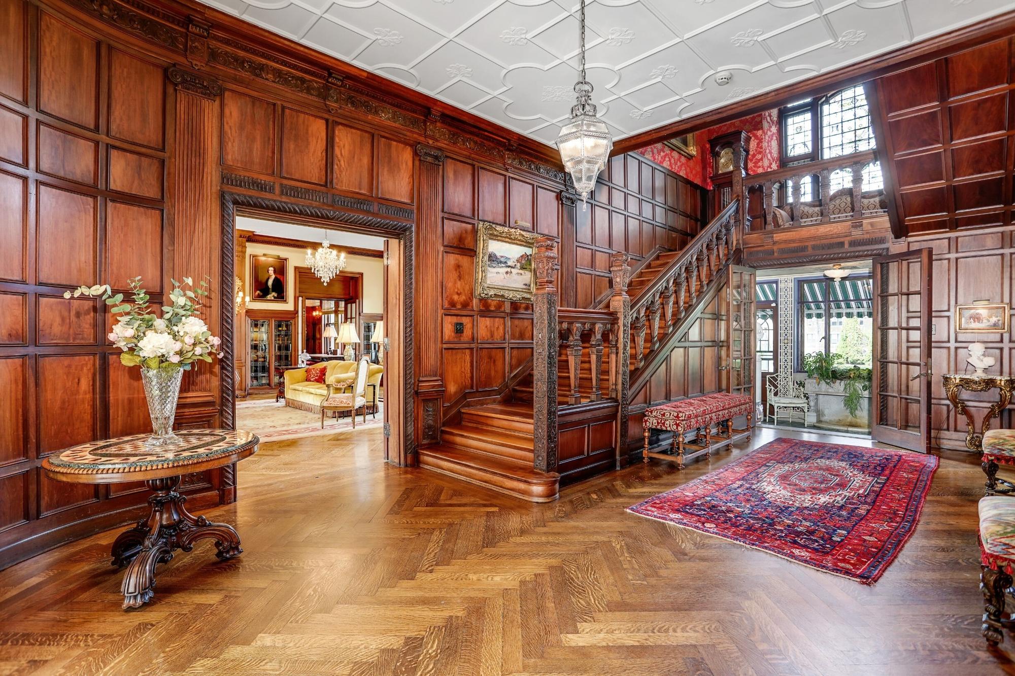 A Pair of Samson Porcelain Tea Caddies with Italian Giltwood Brackets