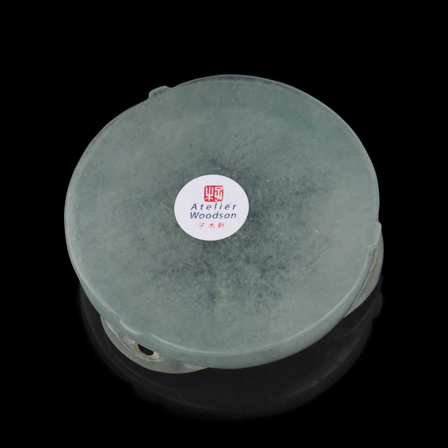 A Small Chinese Jadeite Vessel and Cover, Early 20th Century 民國 翡翠小蓋盒