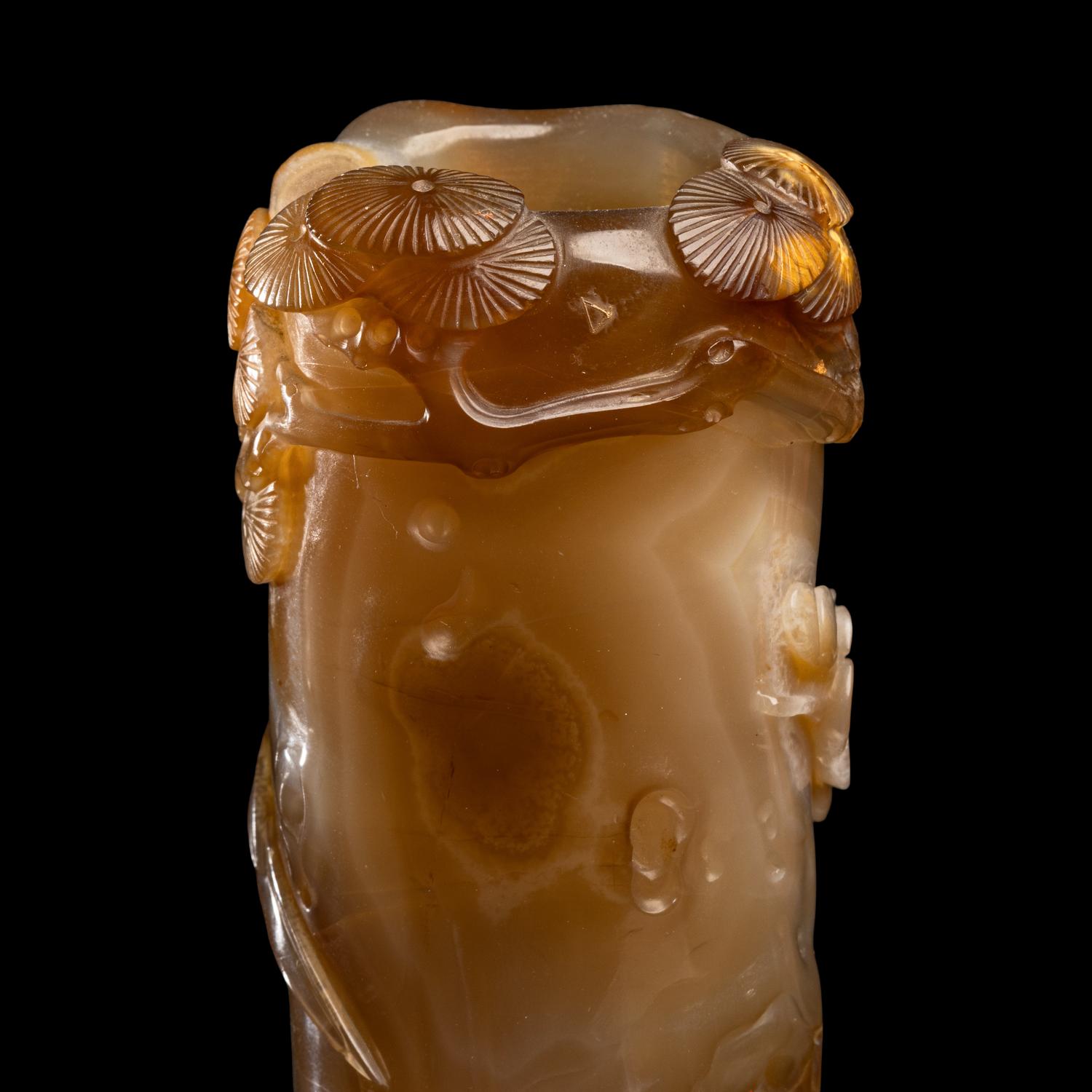 Two Chinese Carved Agate Brushpots, Bitong 瑪瑙筆筒兩件