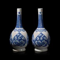 A Pair of Chinese Blue and White Porcelain Bottle Vases, Probably Guangxu Period 或光緒 青花賞瓶一對