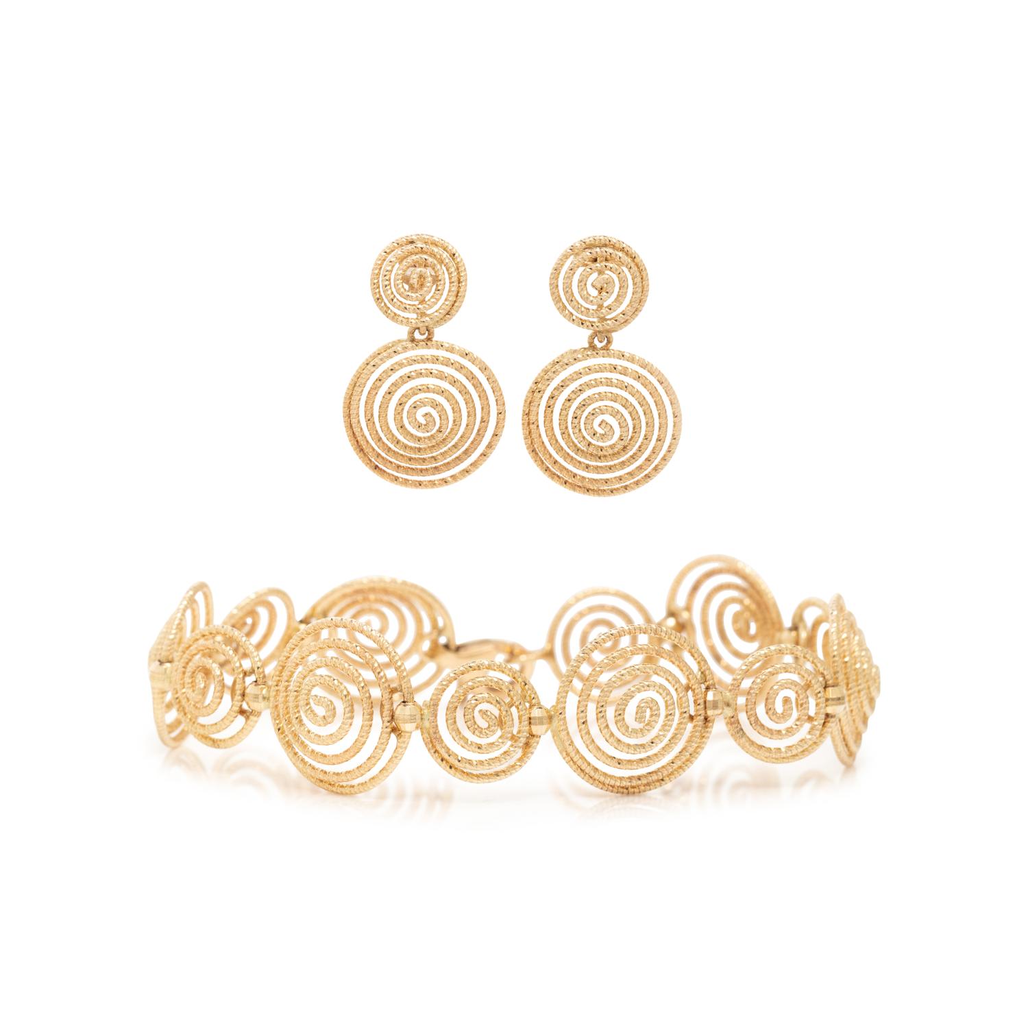 COLLECTION OF YELLOW GOLD SWIRL MOTIF JEWELRY
