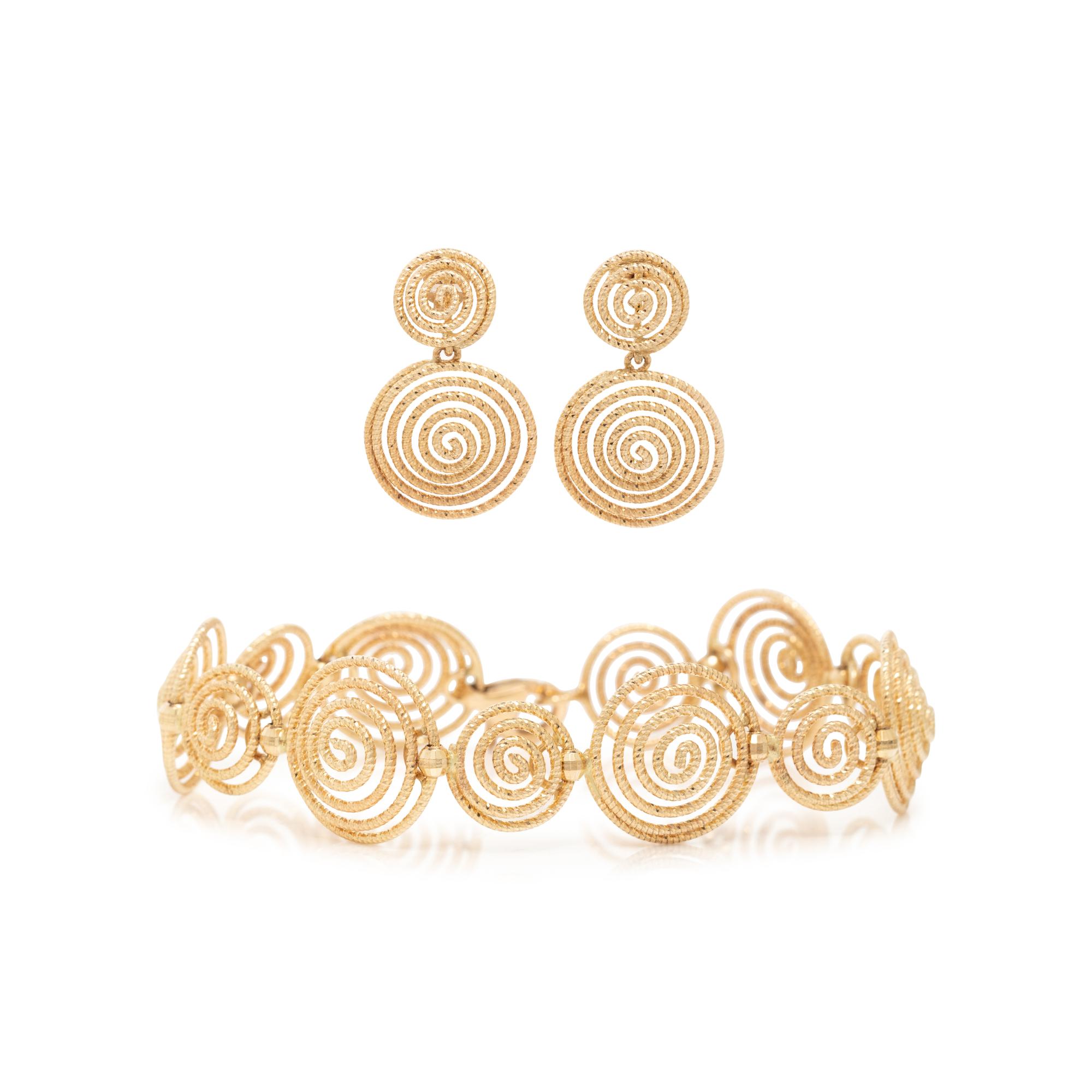 COLLECTION OF YELLOW GOLD SWIRL MOTIF JEWELRY