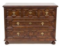 A William & Mary Style Mahogany Chest of Drawers by Henredon — 20TH CENTURY